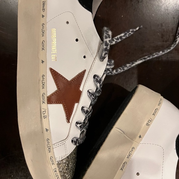 Golden Goose Sneakers - Picture 3 of 12